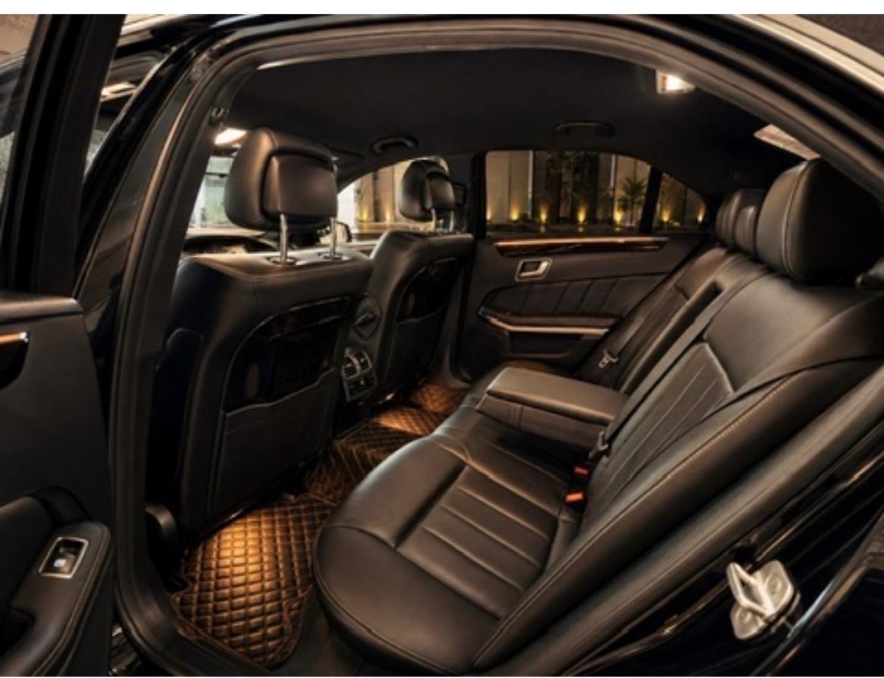 Mercedes E-Class — Airport Transfer & Charters, Colombo main view