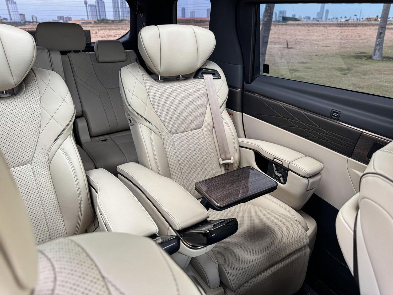 Mercedes V-Class & Vito — Airport Transfer & Charters, Colombo gallery photo 5