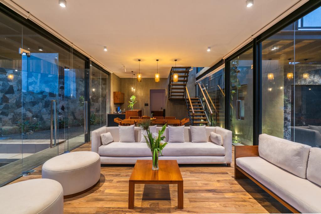 Sulanga Luxury Chalets — whole villa view 2