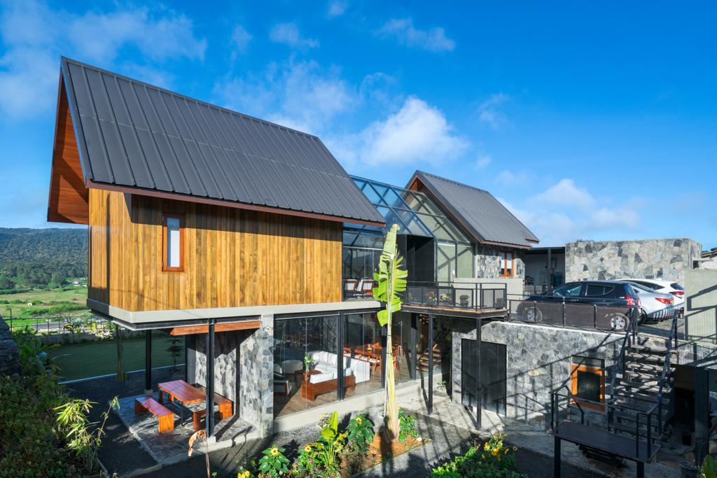 Sulanga Luxury Chalets — whole villa gallery photo 14