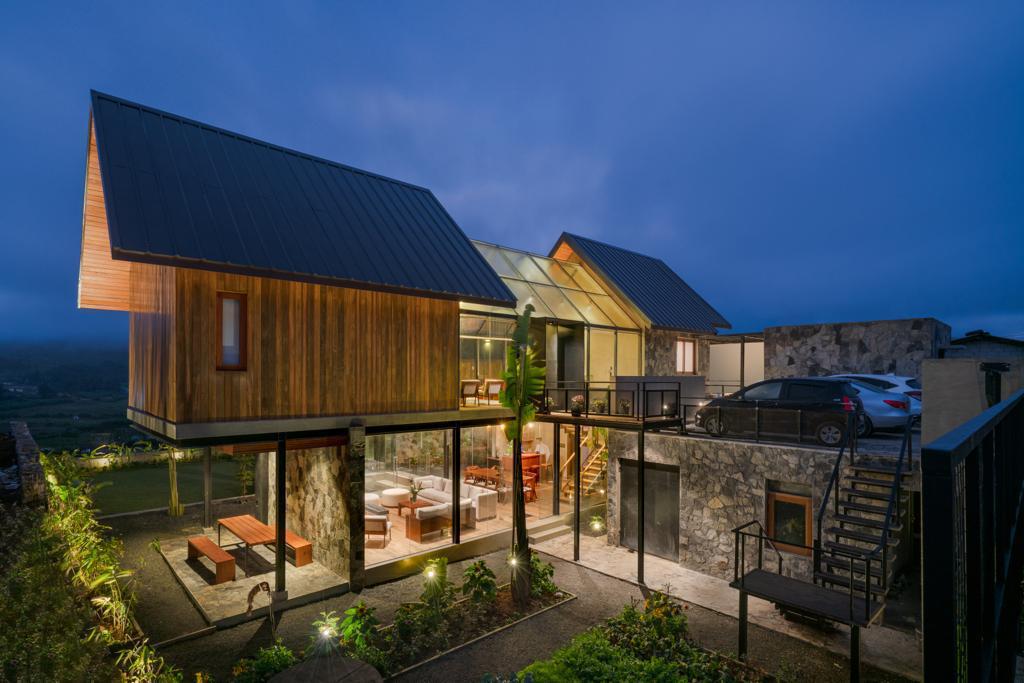 Sulanga Luxury Chalets — whole villa gallery photo 13