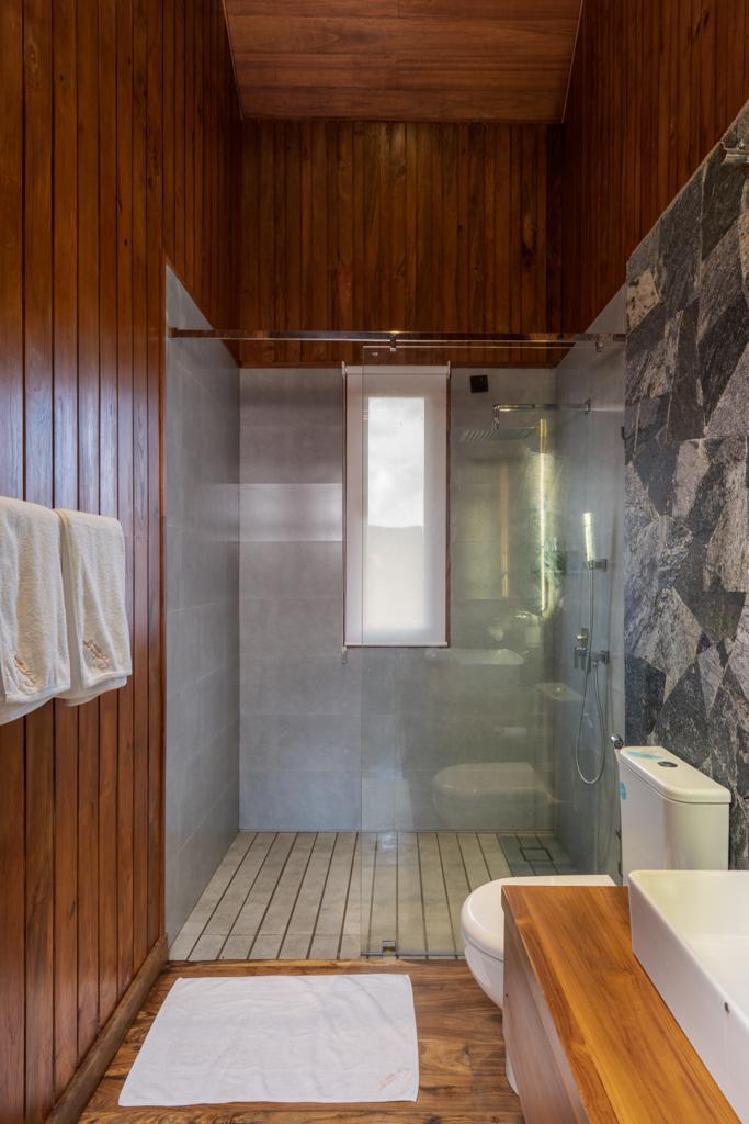 Sulanga Luxury Chalets — whole villa gallery photo 18